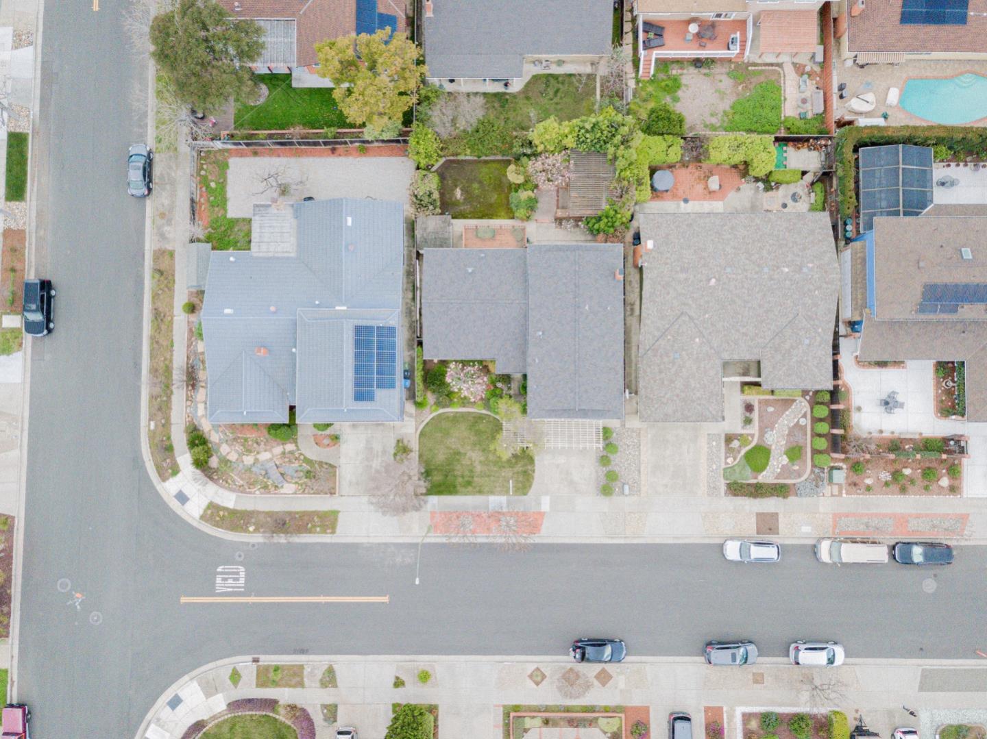 5016 Las Cruces Court