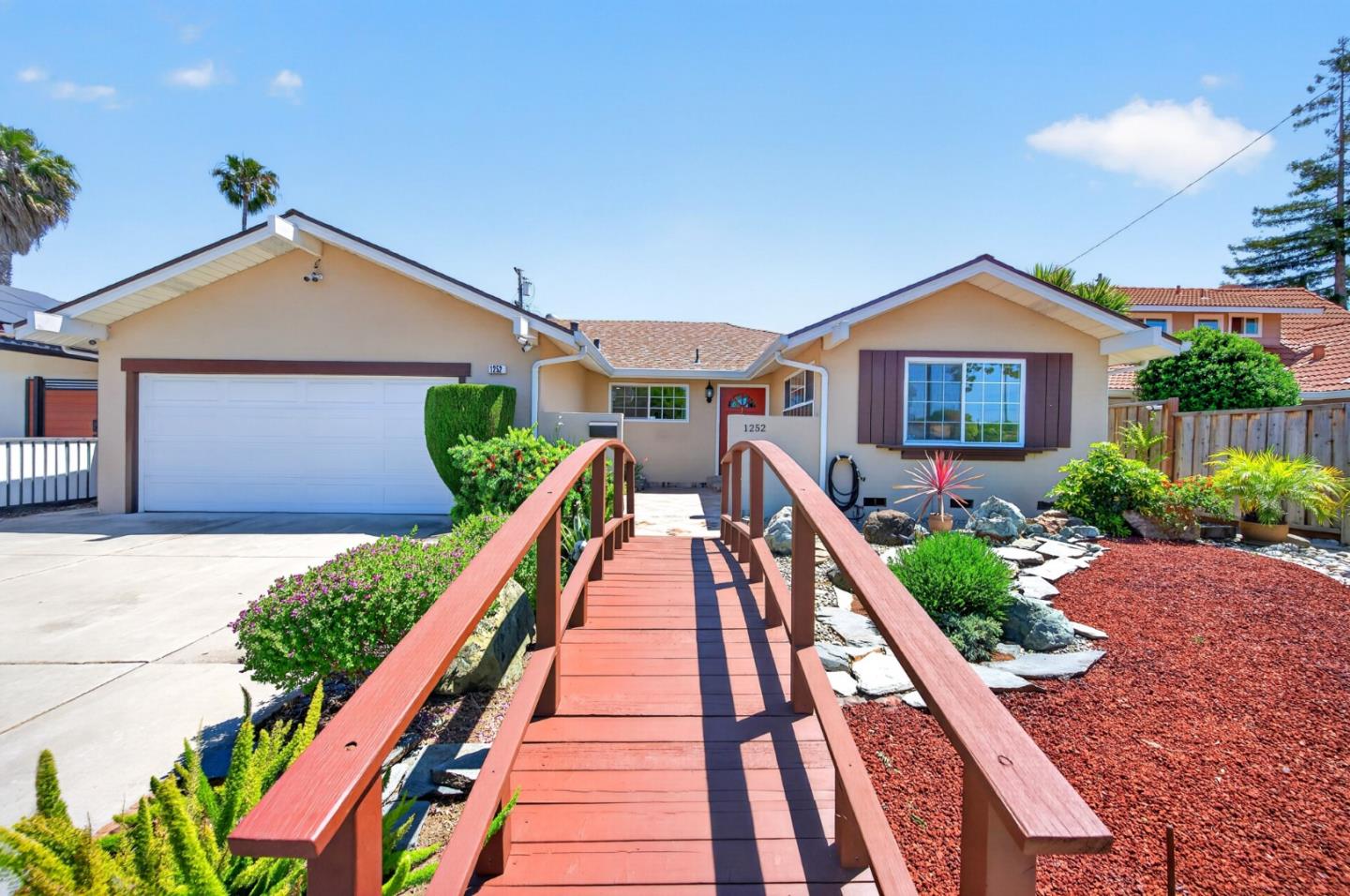 1252 Hillsdale Avenue