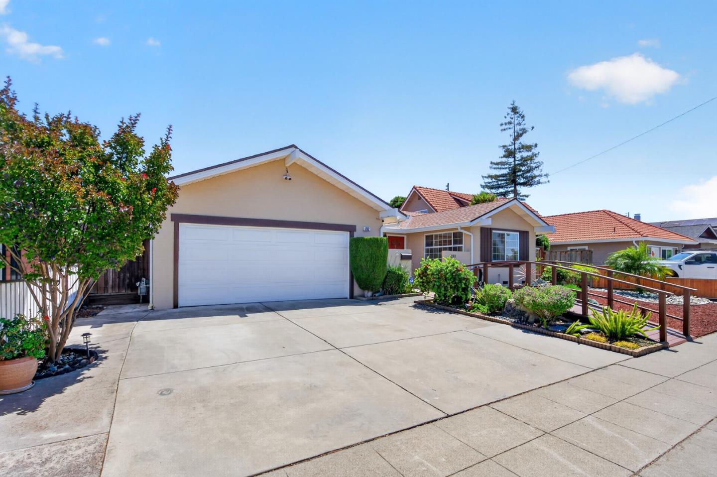 1252 Hillsdale Avenue