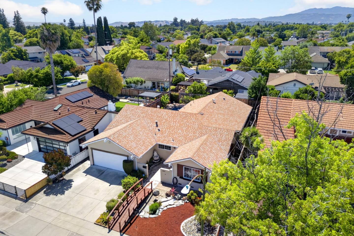 1252 Hillsdale Avenue
