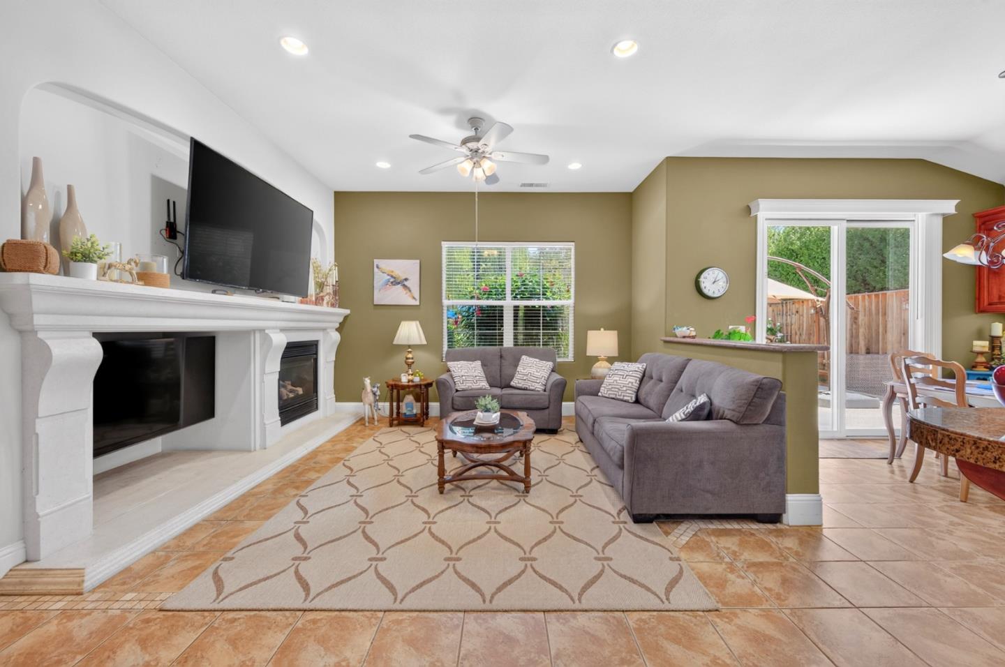 15090 Bellini WAY