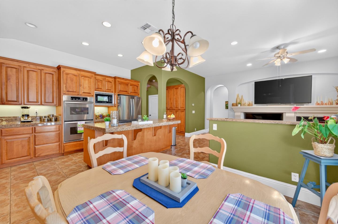15090 Bellini WAY