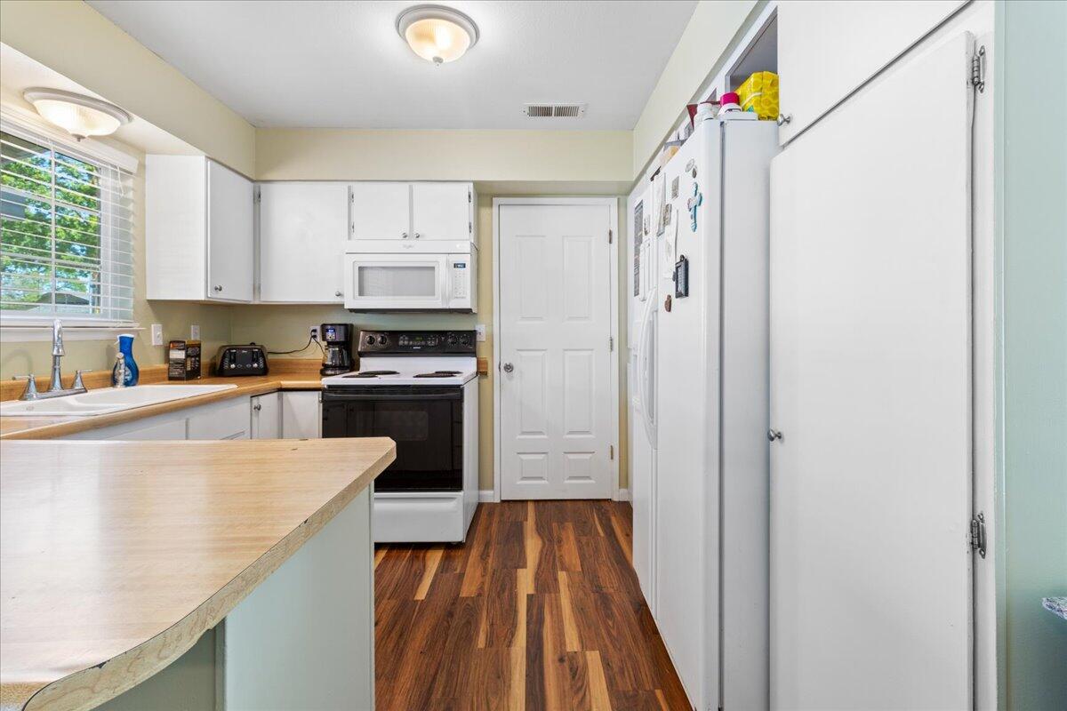 19736 Digger Creek Place