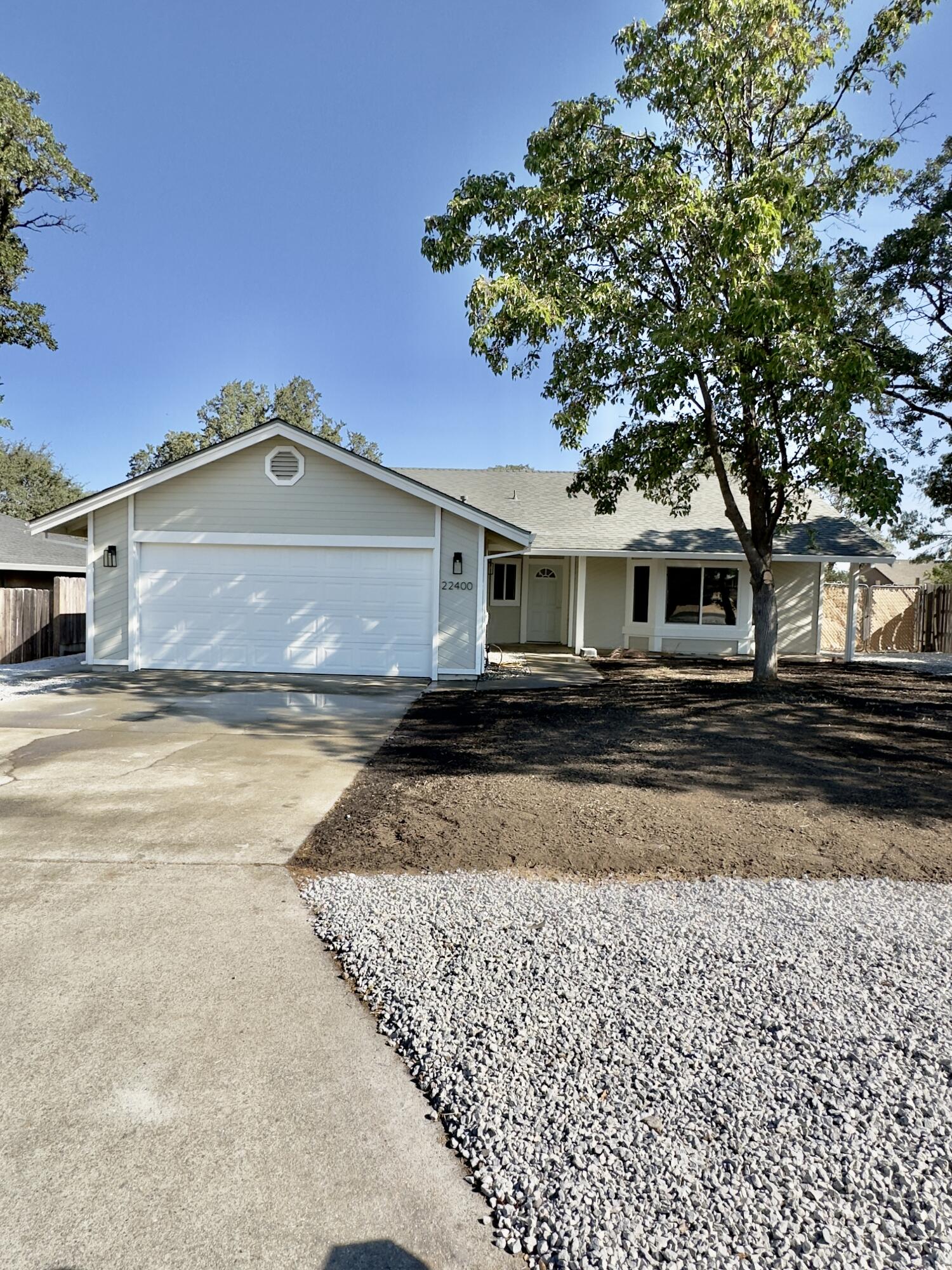 22400 Loomis Peak Place