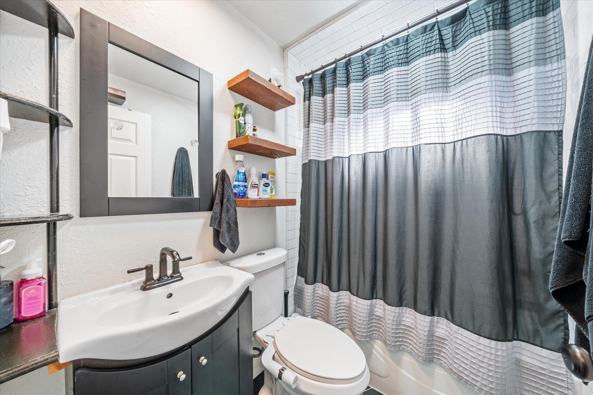 4627 Harrison Avenue