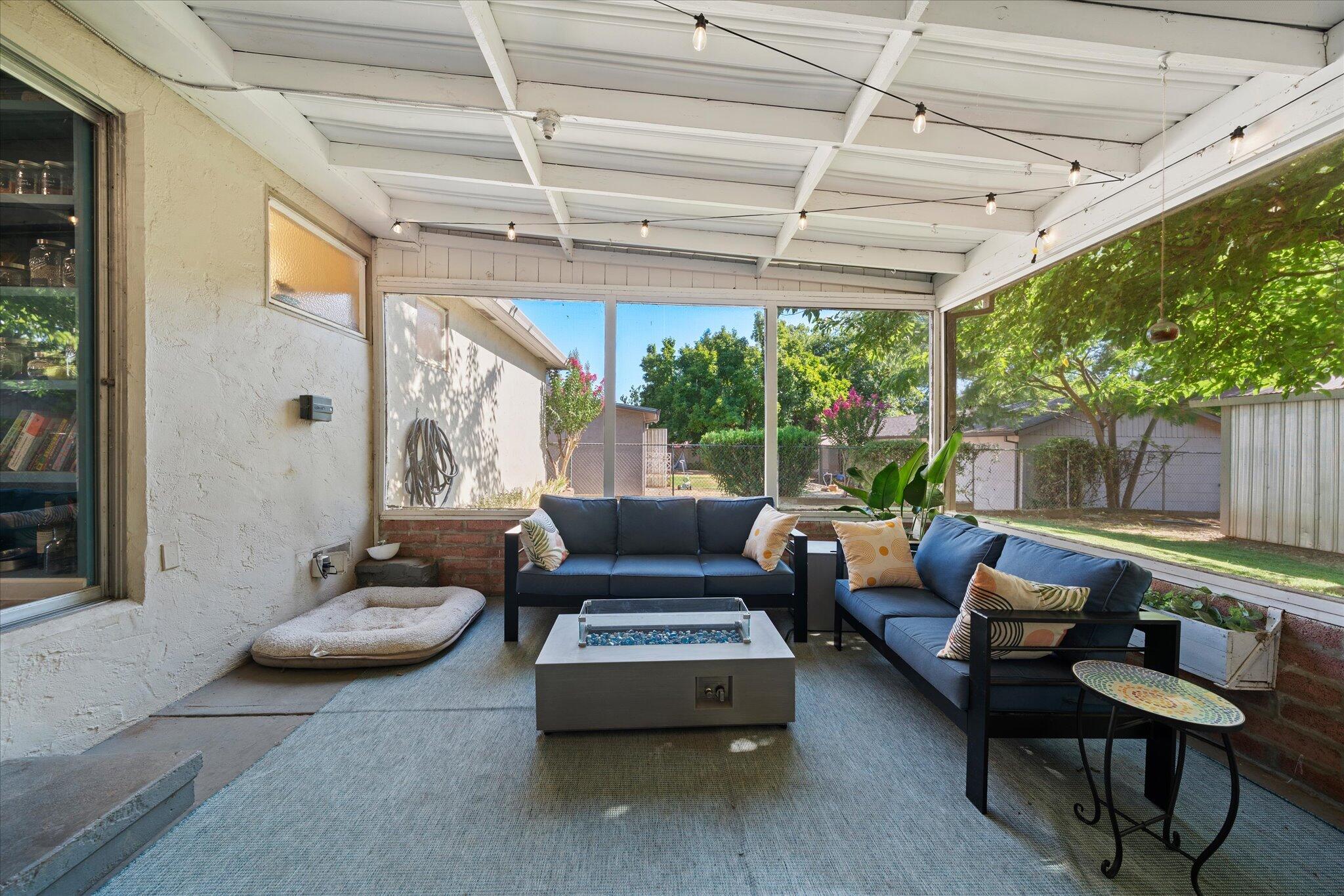 2950 Yana Avenue
