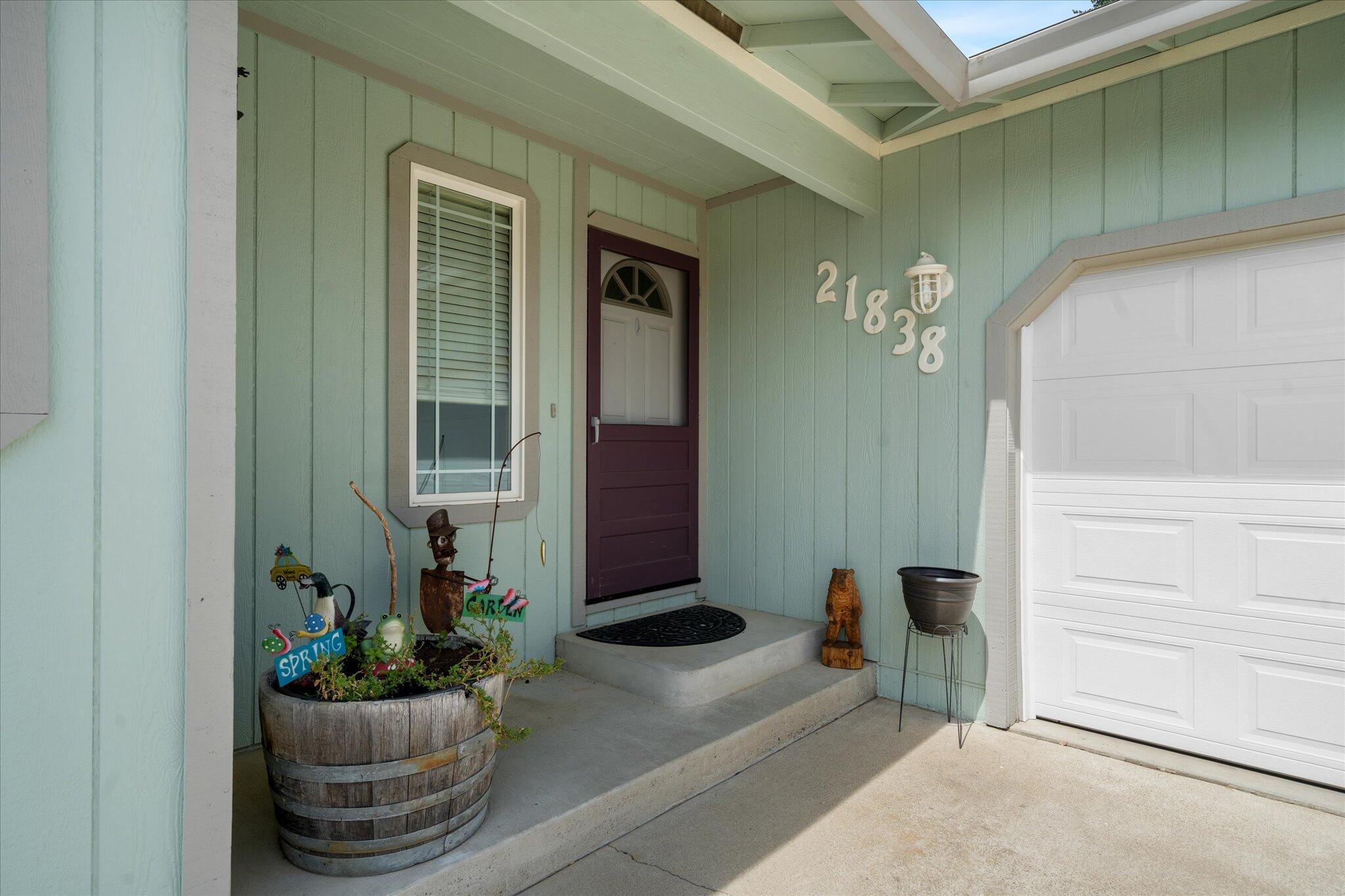 21838 Chimney Rock Drive