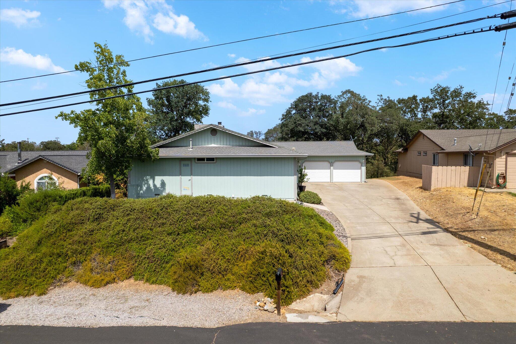 21838 Chimney Rock Drive
