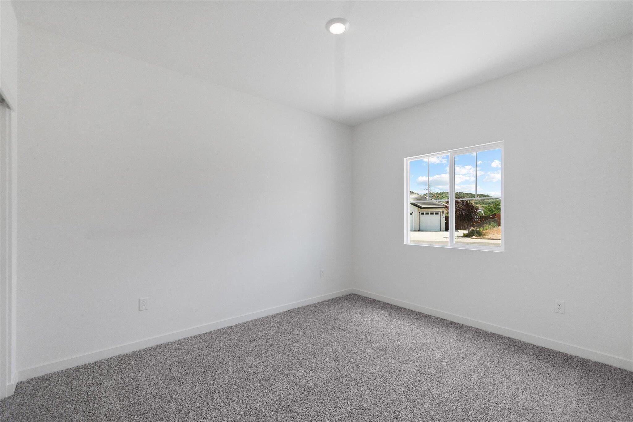 903 Katmai Place