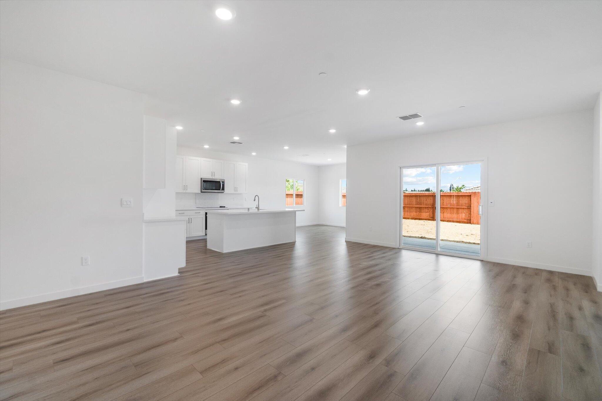 903 Katmai Place