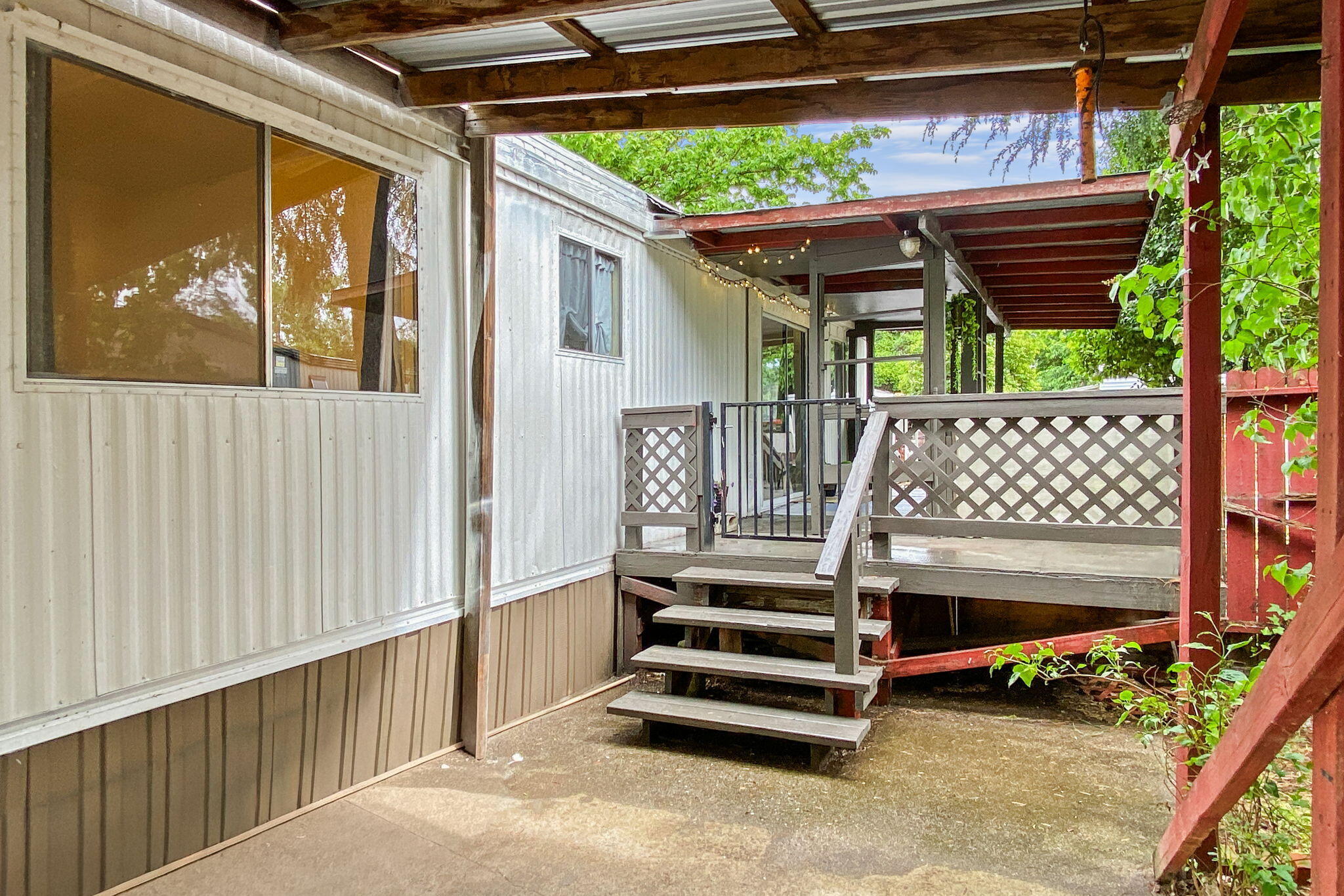 4410 Westside Road, 68