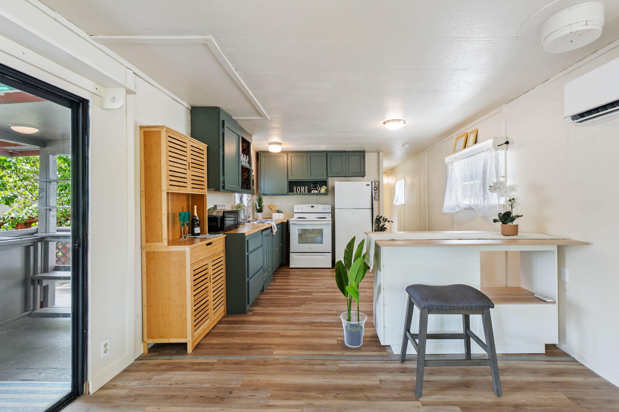 4410 Westside Road, 68