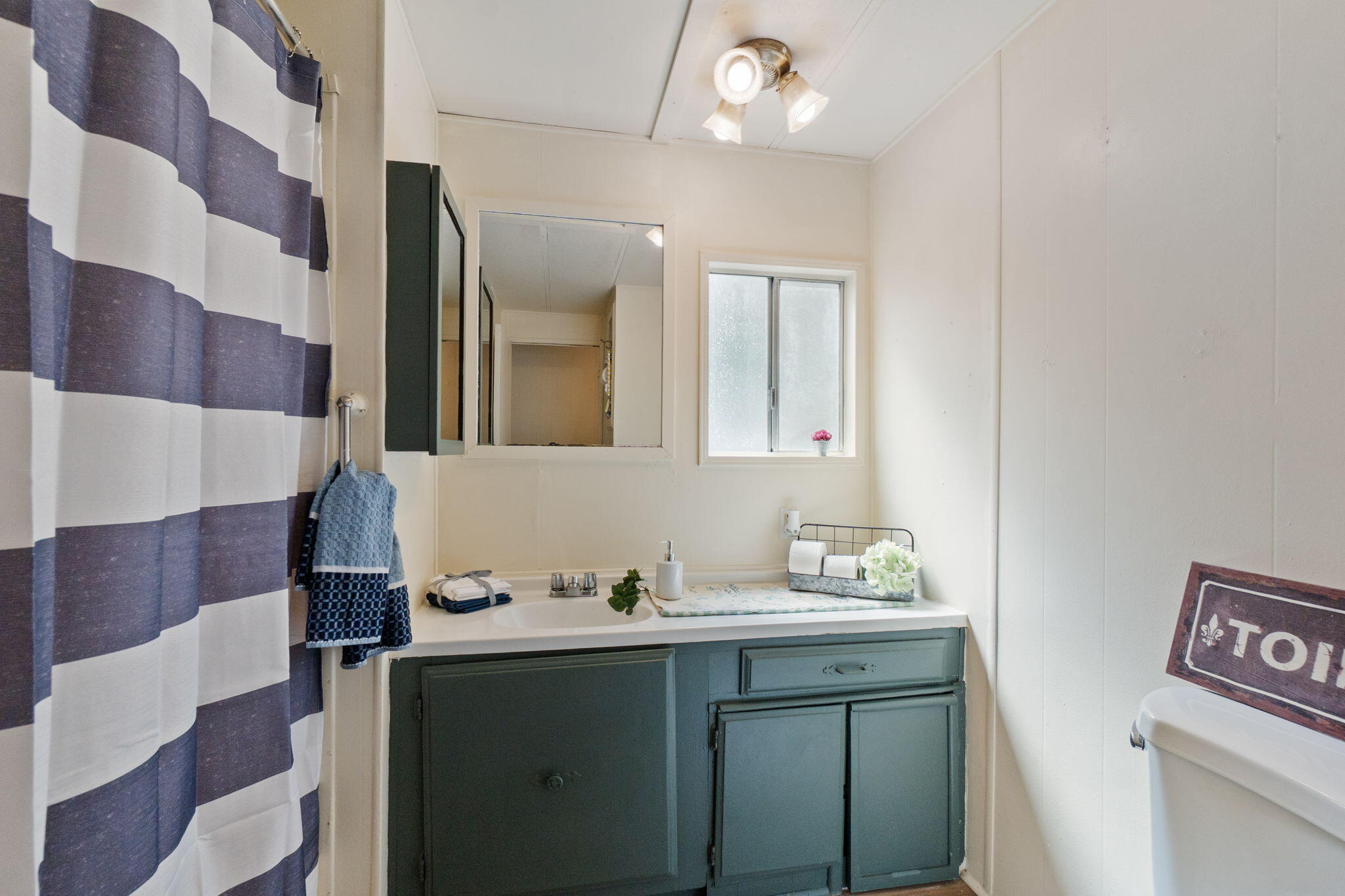 4410 Westside Road, 68