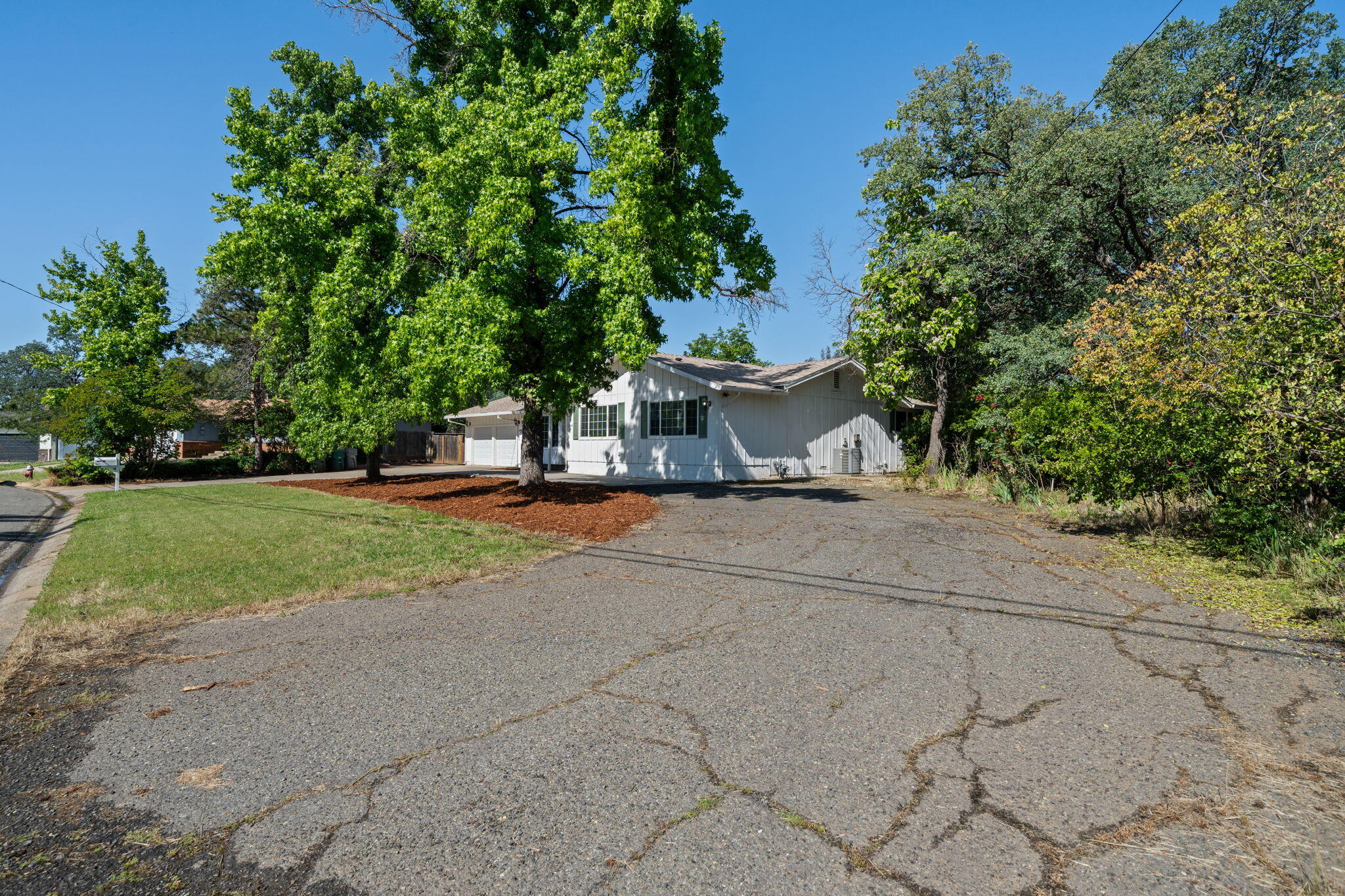 2648 Yana Avenue