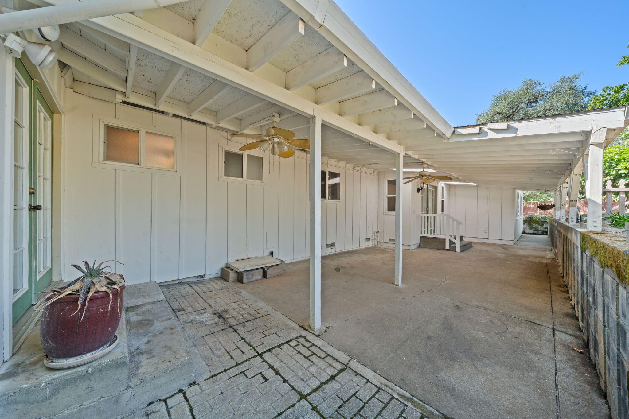 2648 Yana Avenue