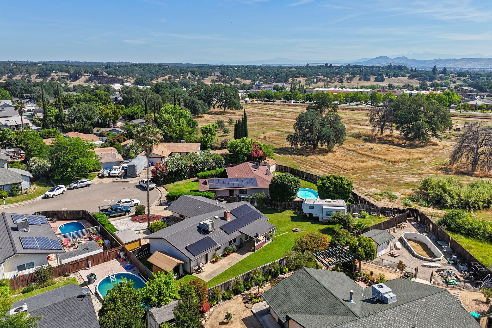 2560 Oriole Drive