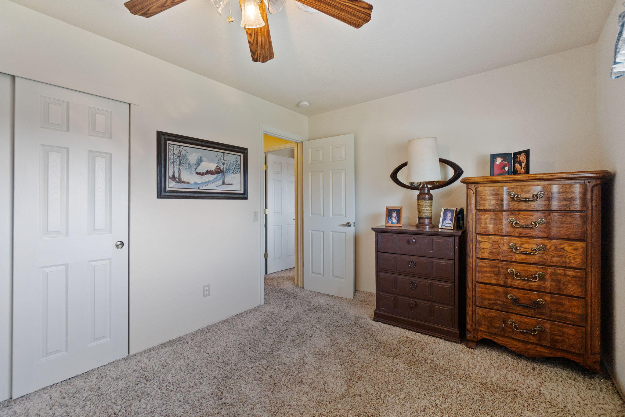 2560 Oriole Drive
