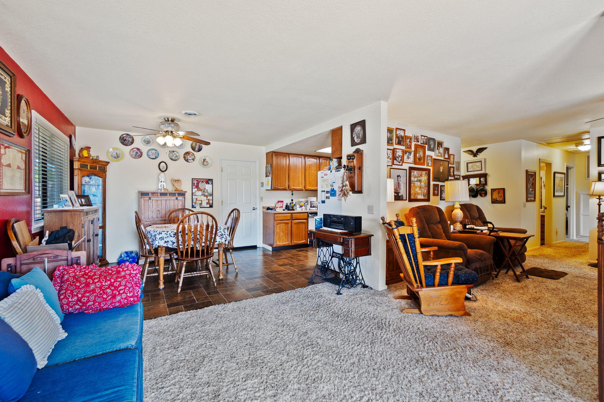 2560 Oriole Drive