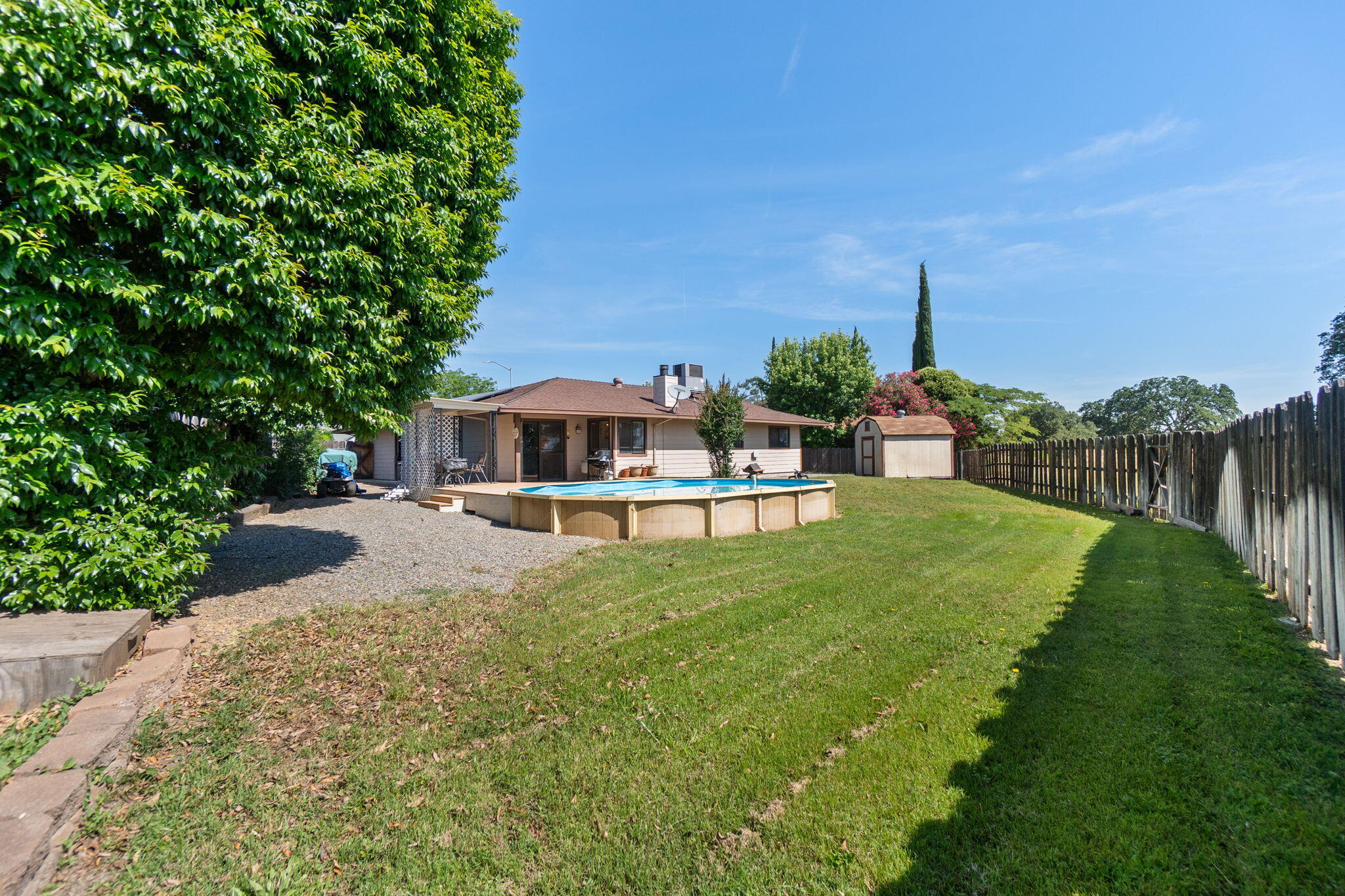 2560 Oriole Drive