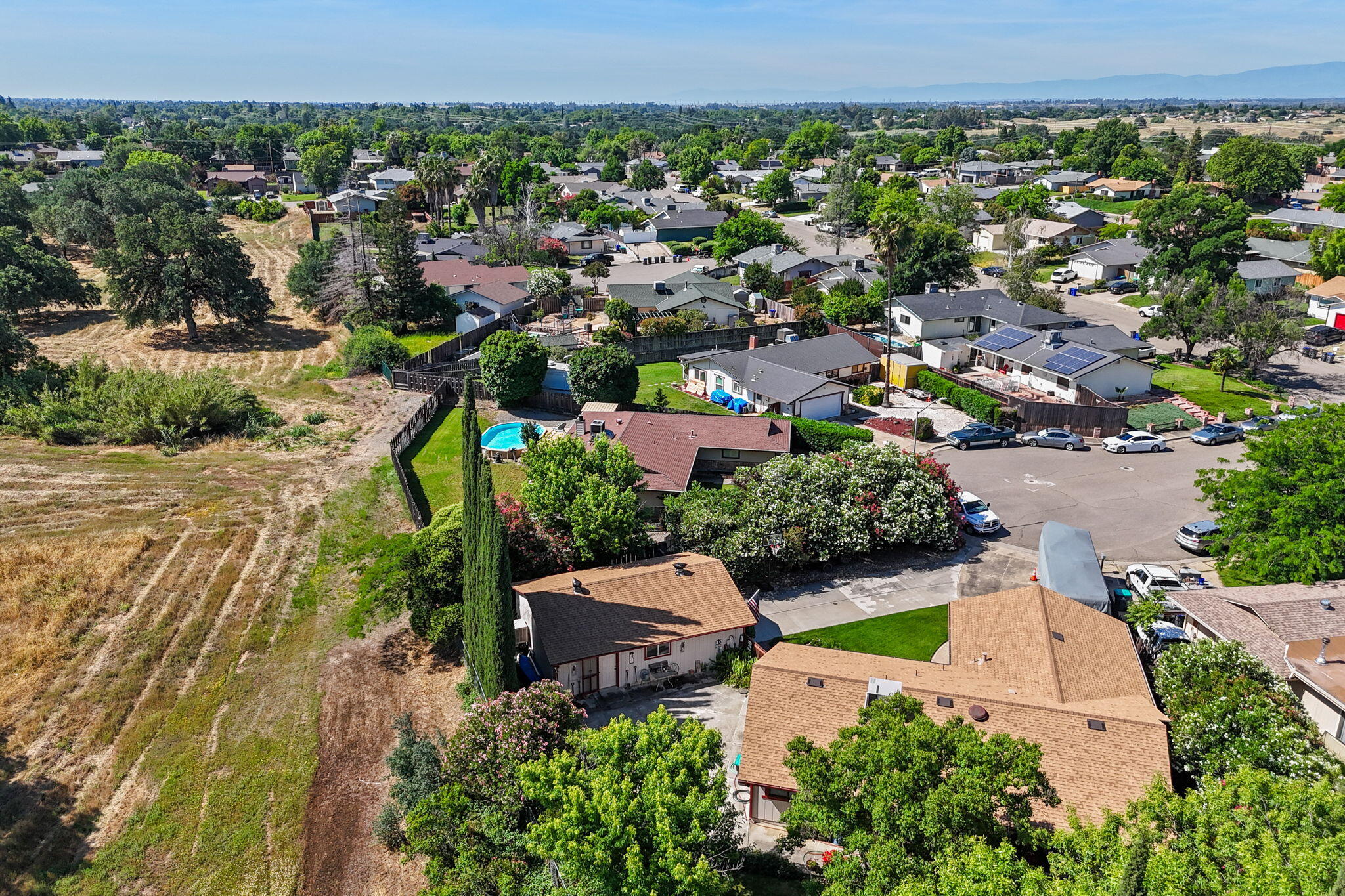2560 Oriole Drive
