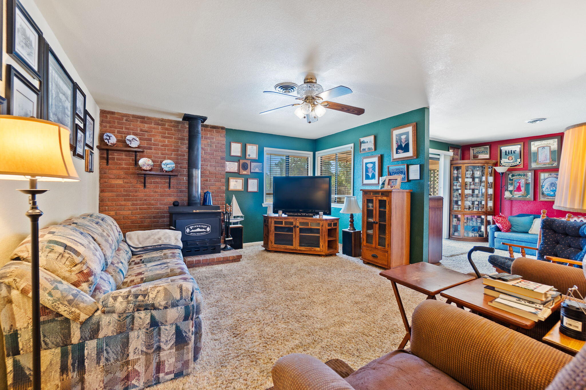 2560 Oriole Drive