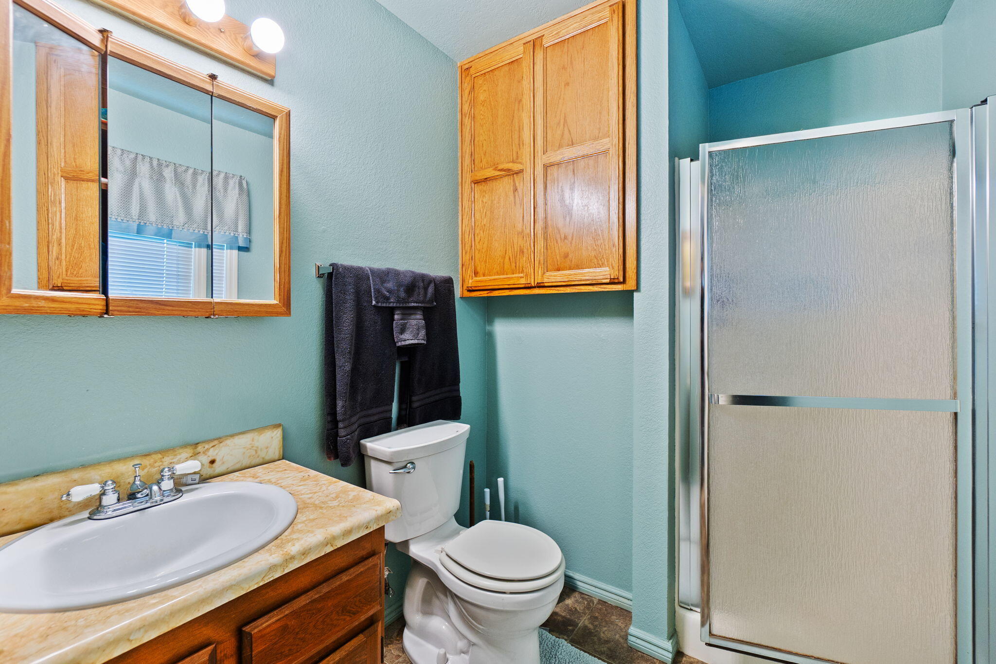 2560 Oriole Drive