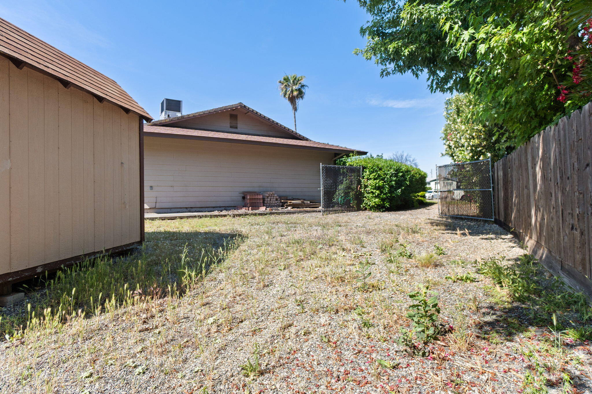 2560 Oriole Drive
