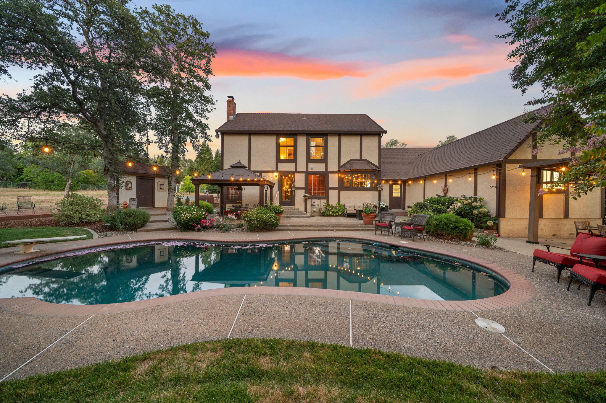 2990 Forest Hills Drive