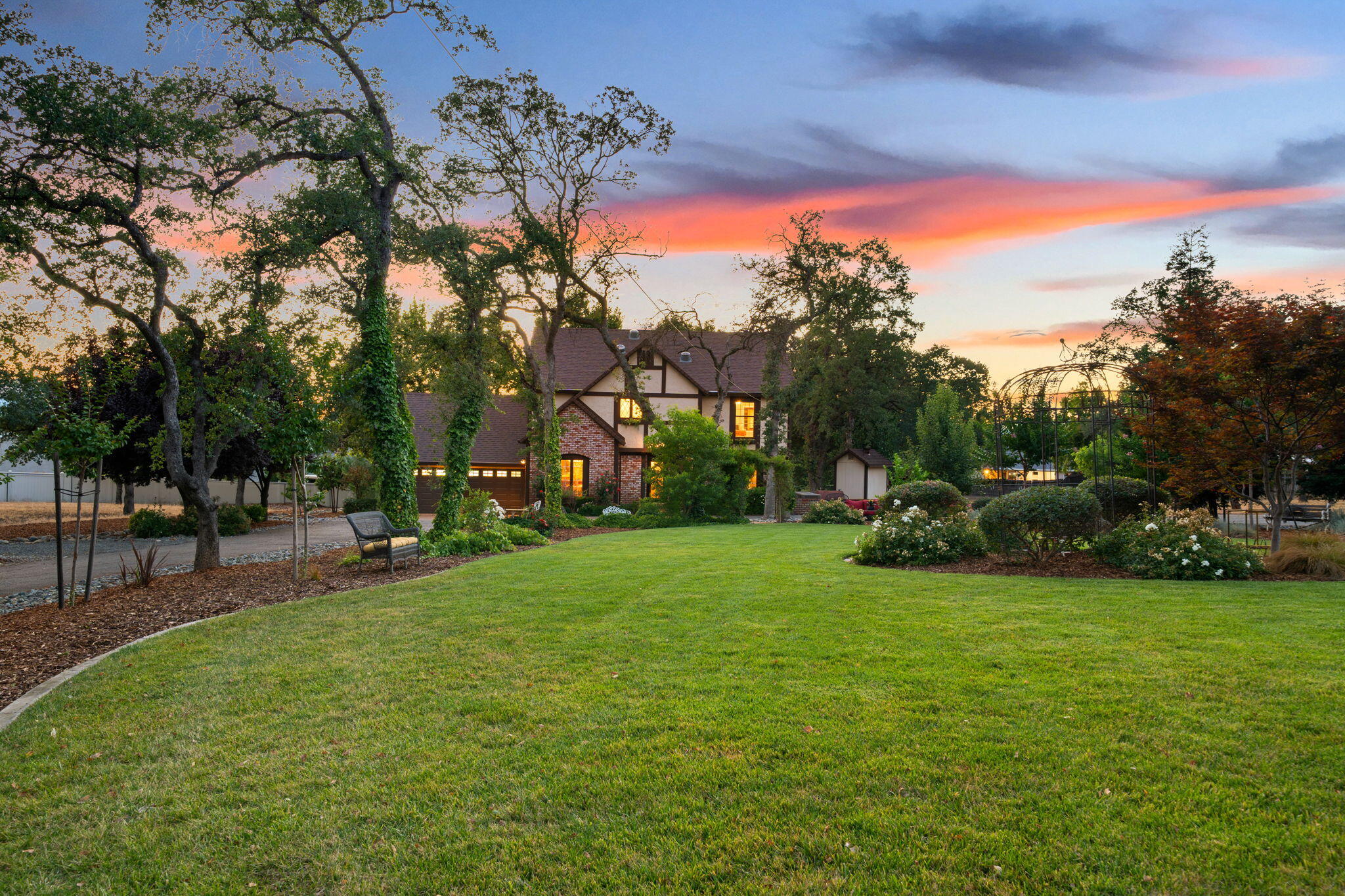 2990 Forest Hills Drive