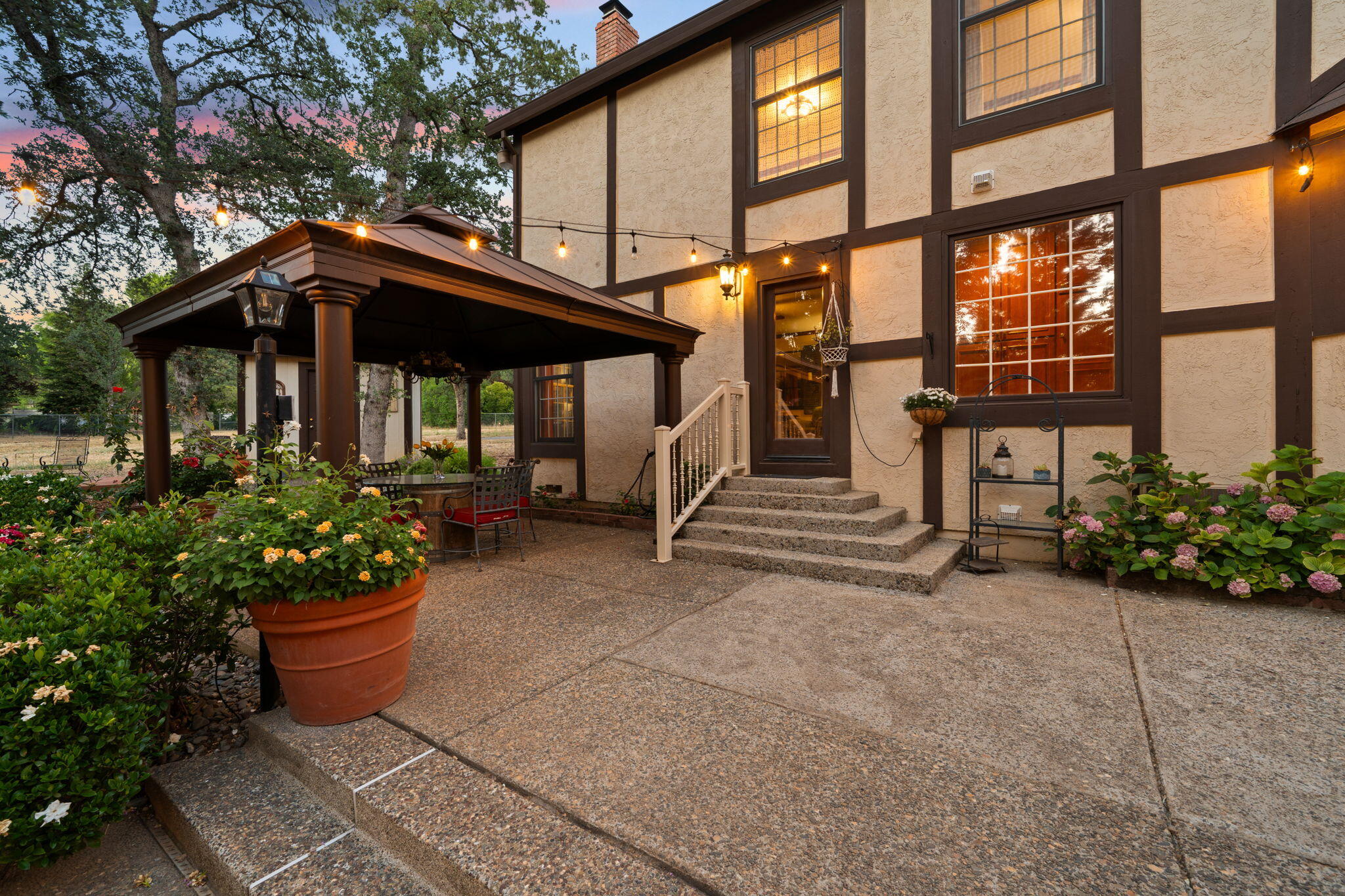 2990 Forest Hills Drive