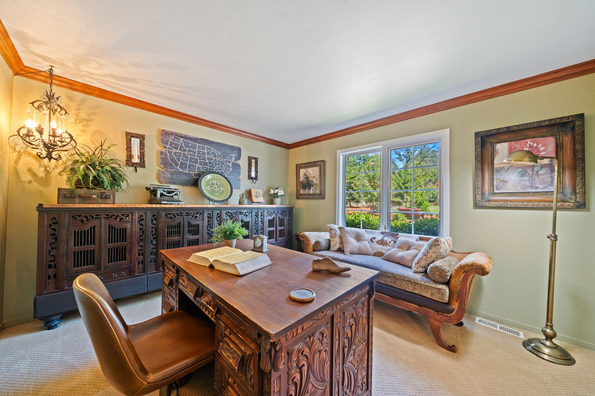 2990 Forest Hills Drive