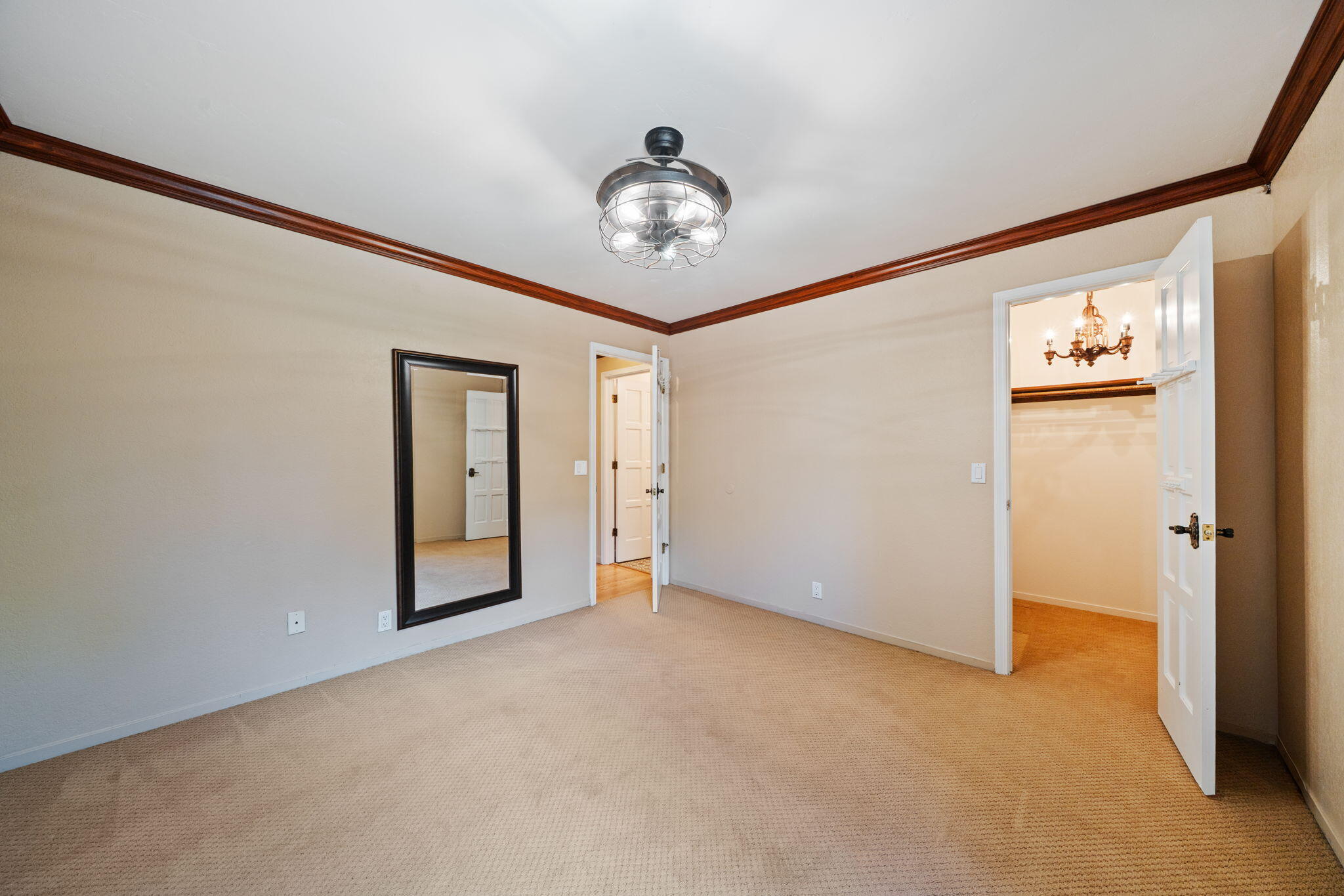 2990 Forest Hills Drive
