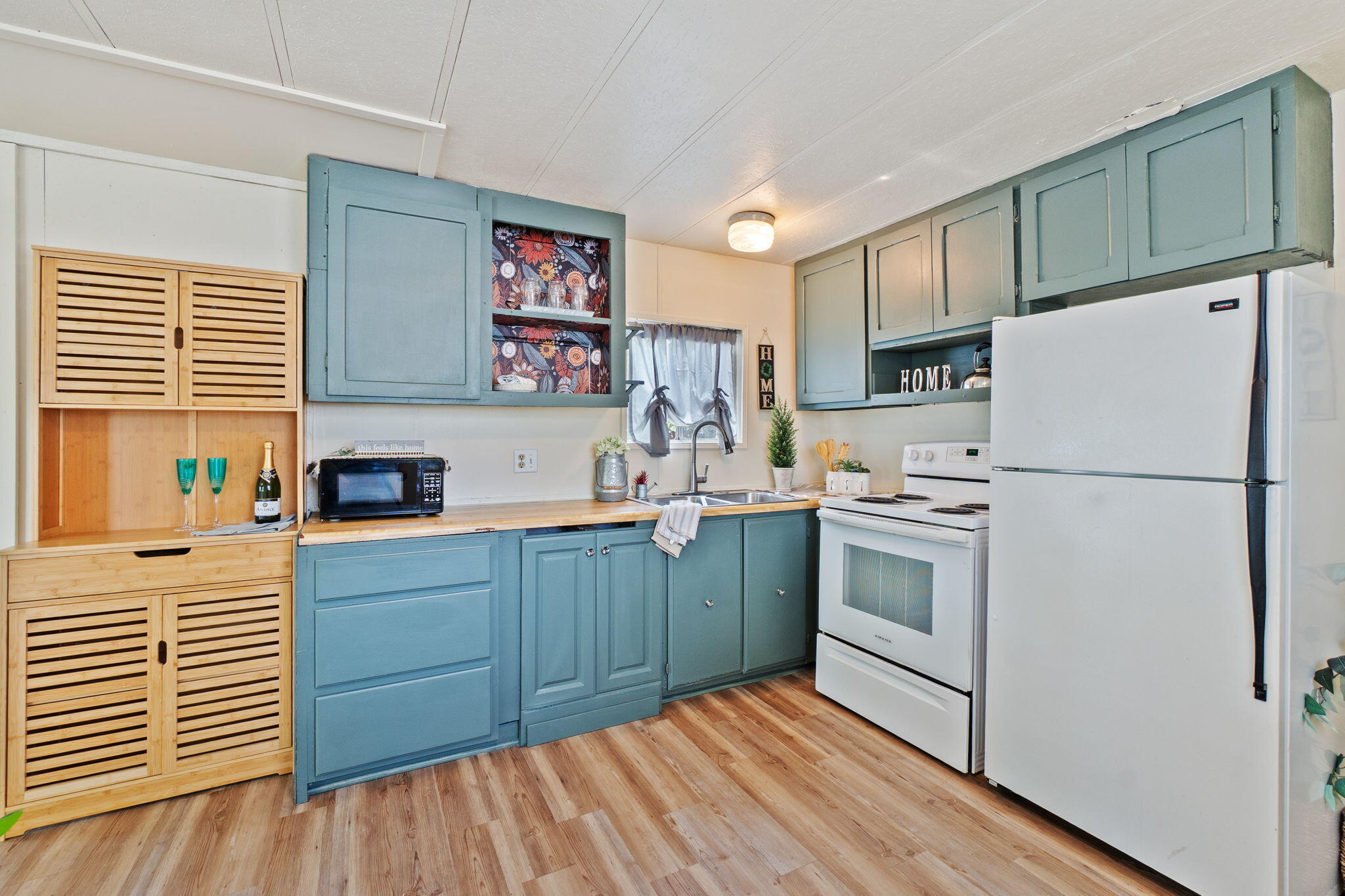 4410 Westside Road, 68