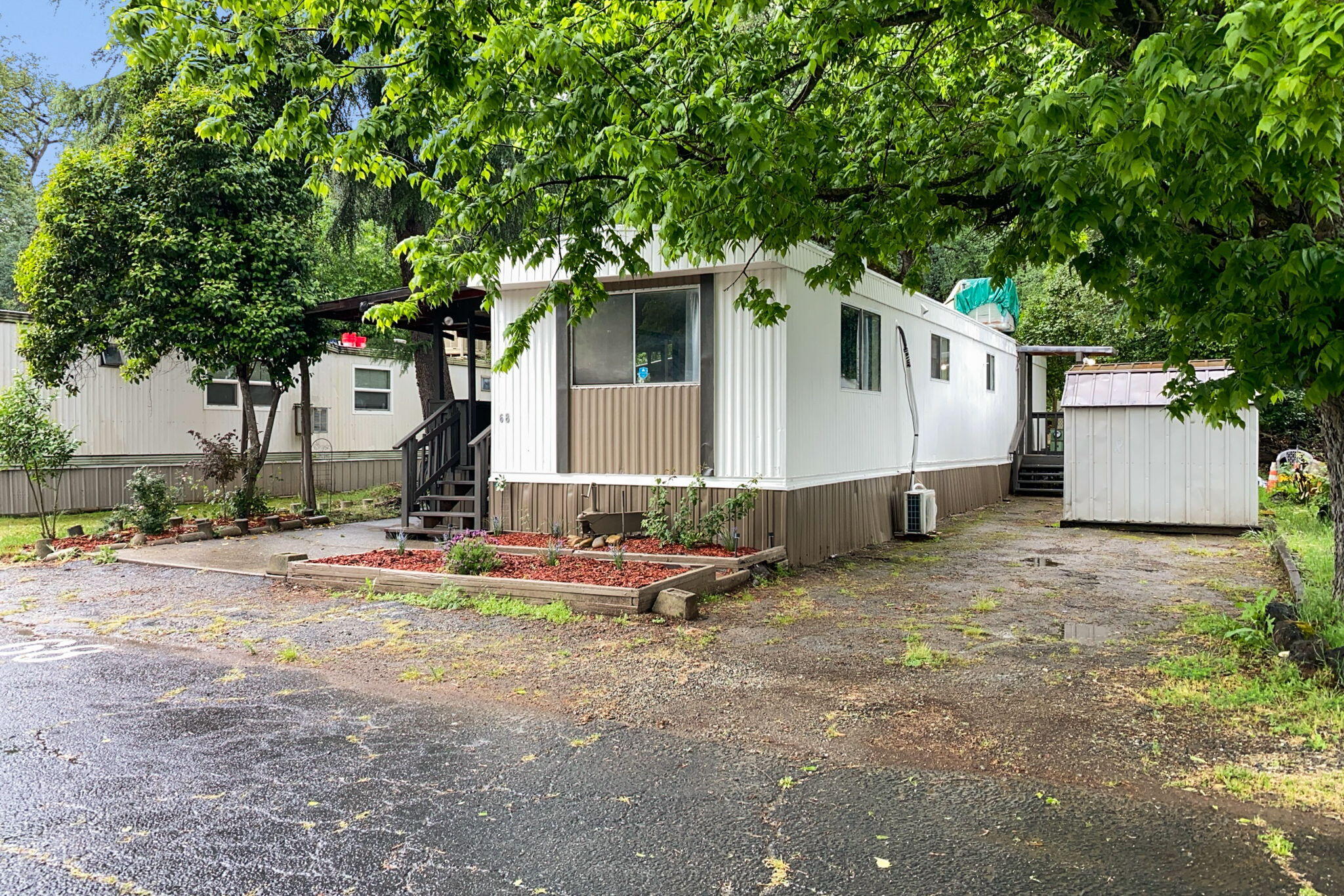 4410 Westside Road, 68