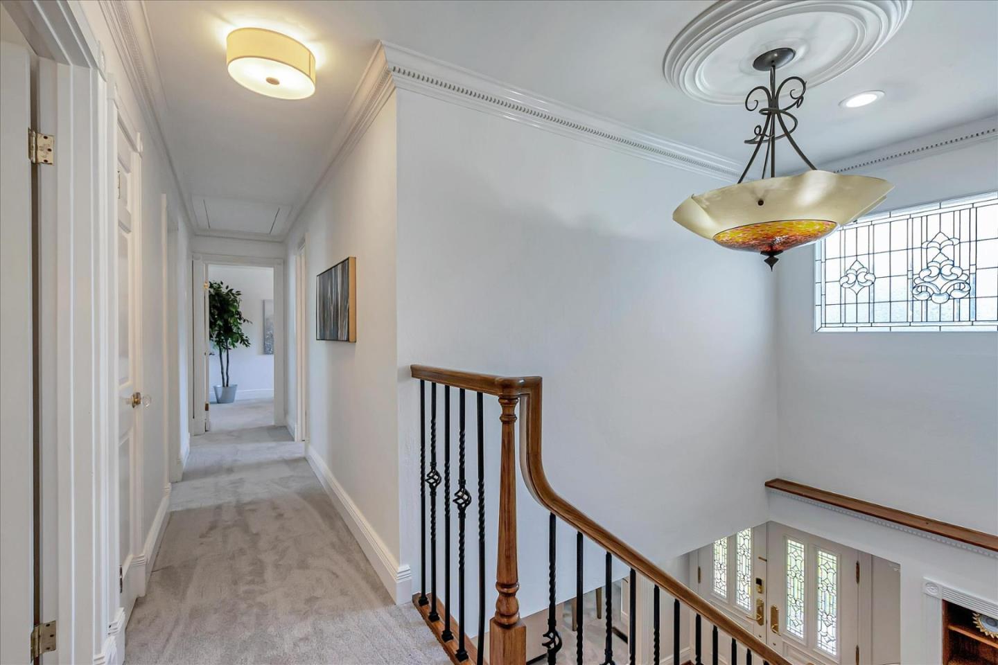 2012 Park Royal Dr