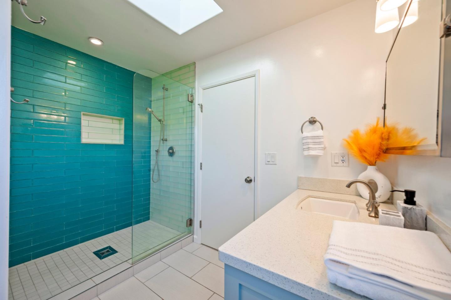 221 Rio Del Mar BLVD