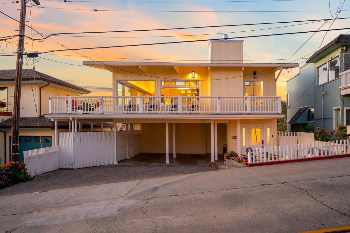 221 Rio Del Mar BLVD