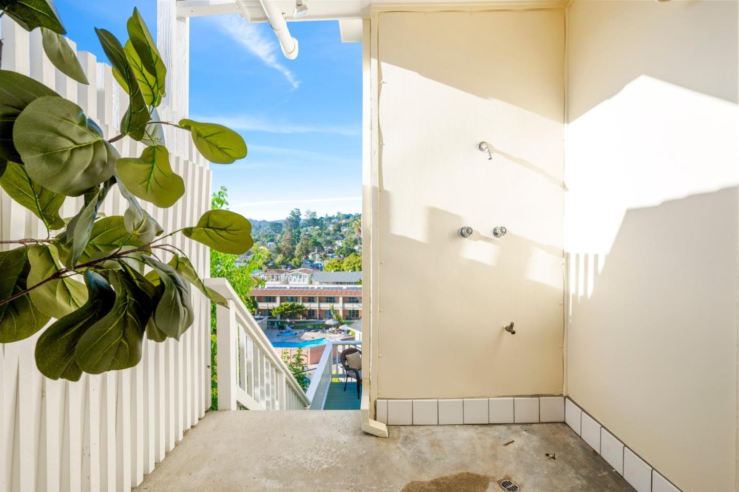 221 Rio Del Mar BLVD