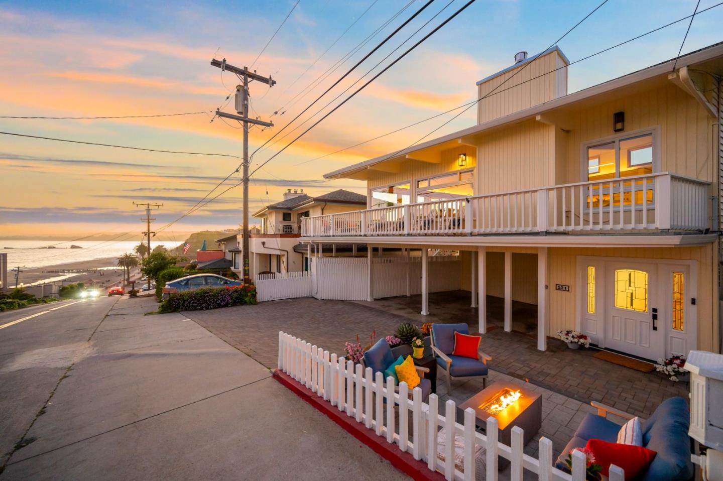 221 Rio Del Mar BLVD