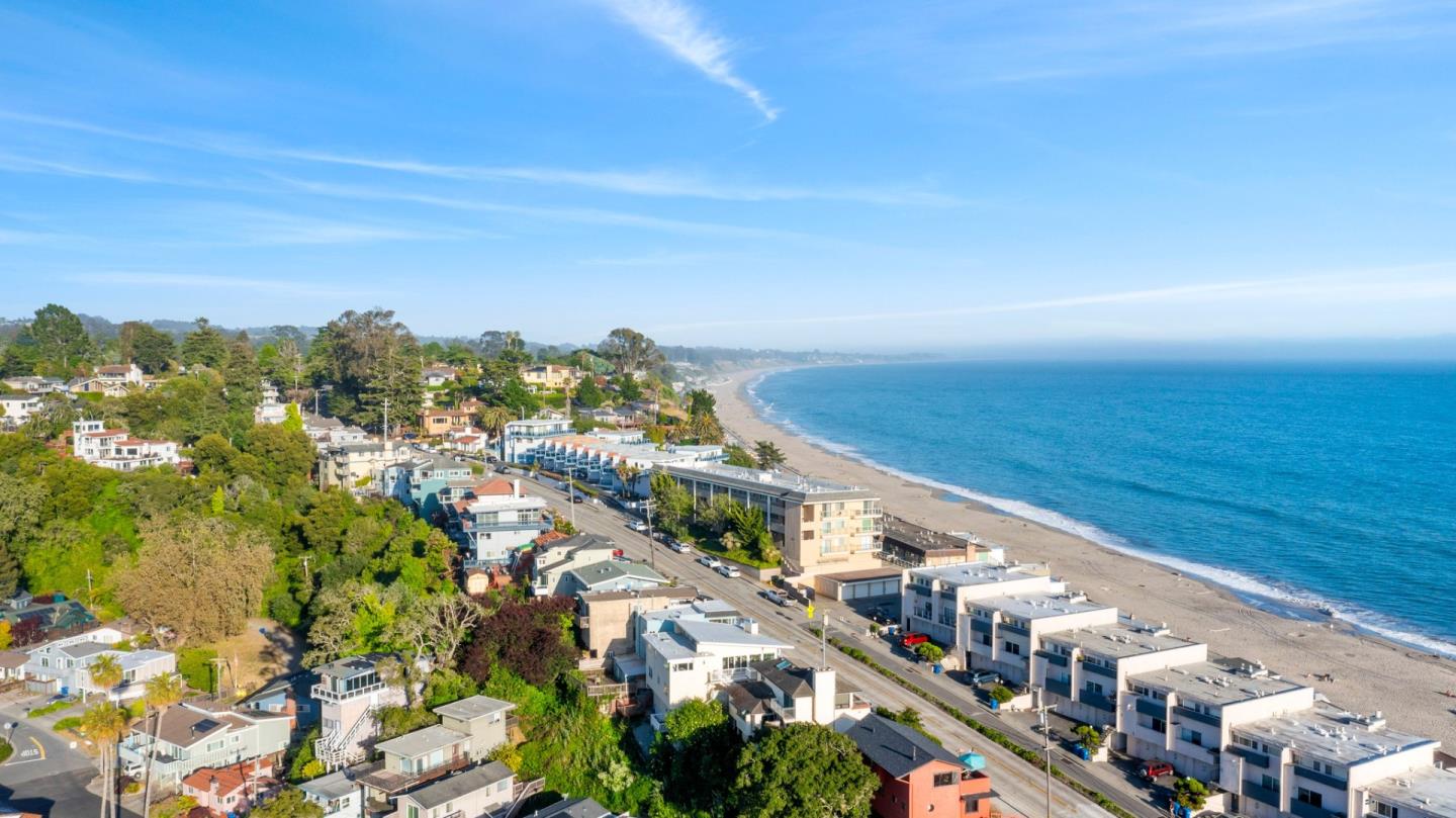 221 Rio Del Mar BLVD