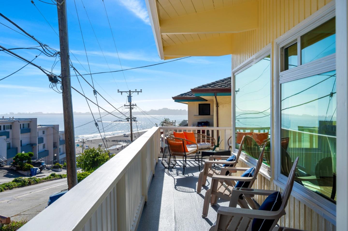 221 Rio Del Mar BLVD