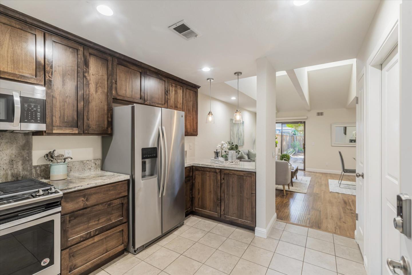 530 Felix WAY