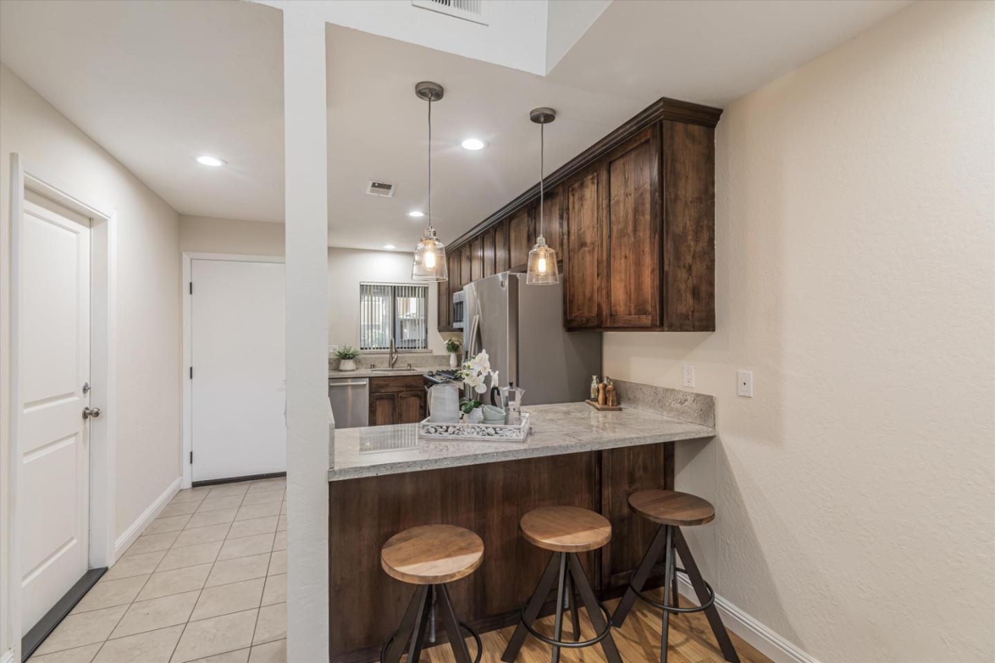 530 Felix WAY