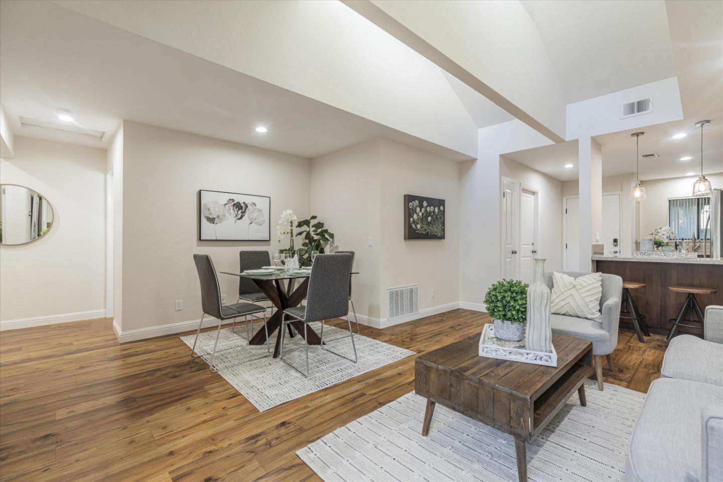 530 Felix WAY