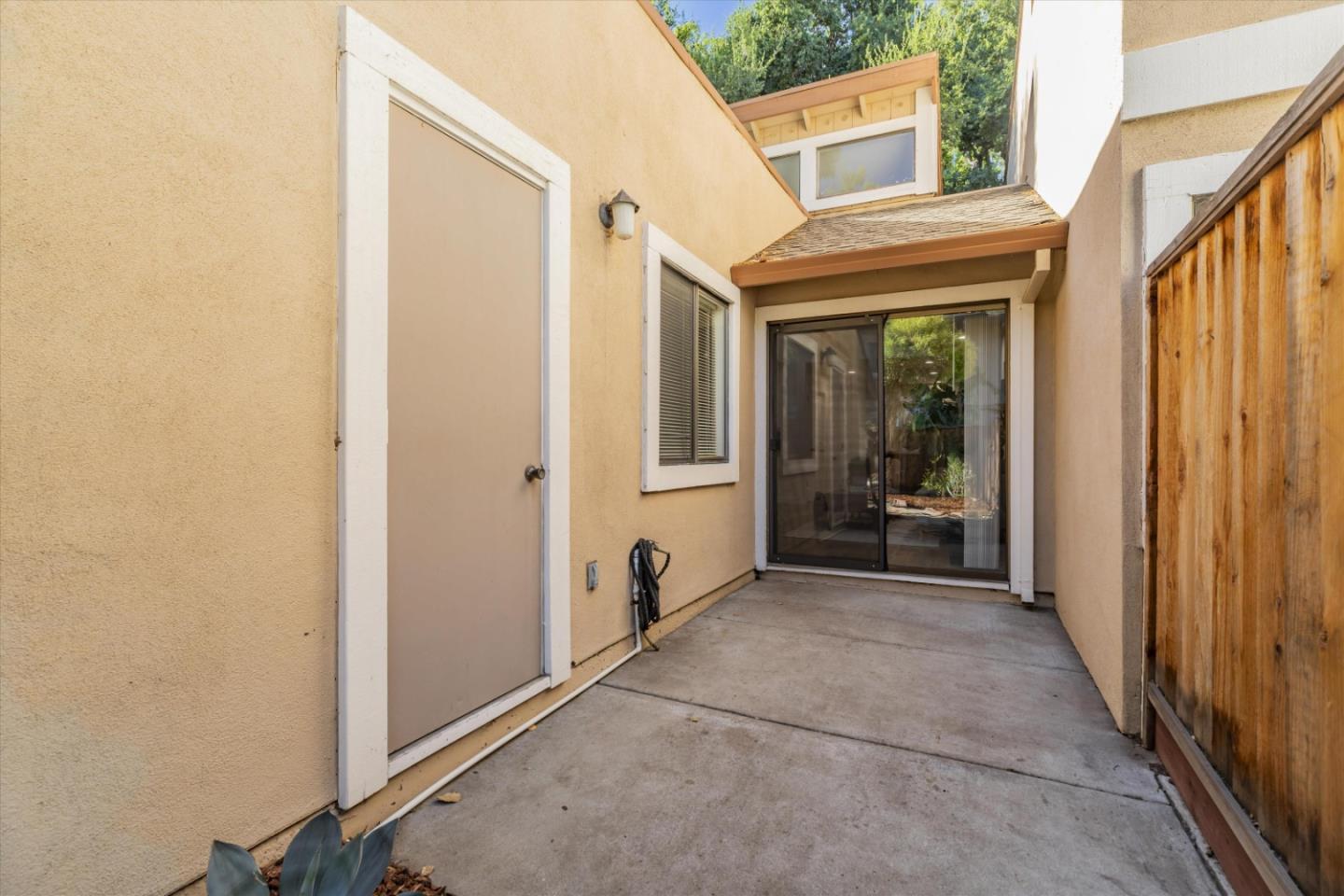 530 Felix WAY