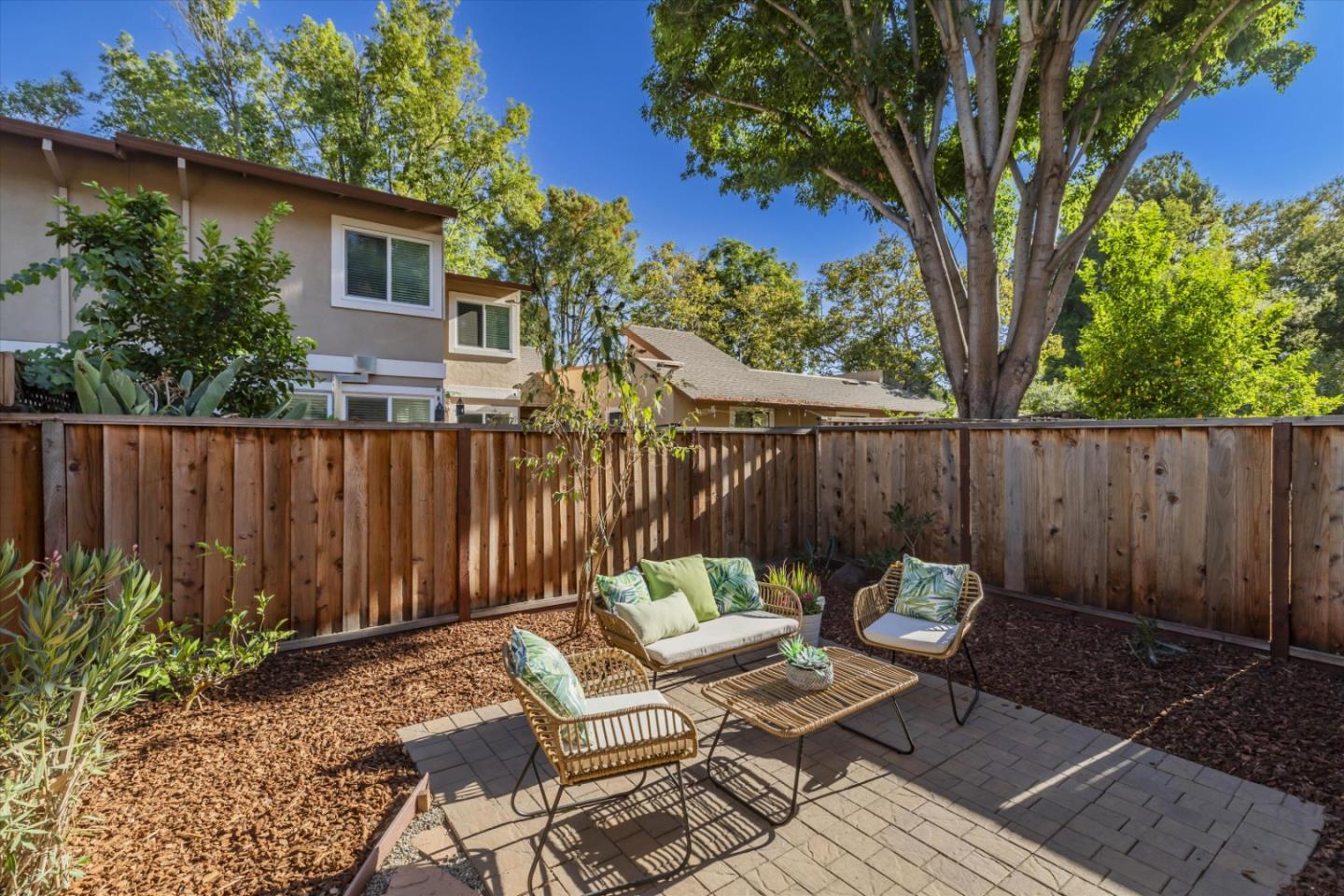 530 Felix WAY