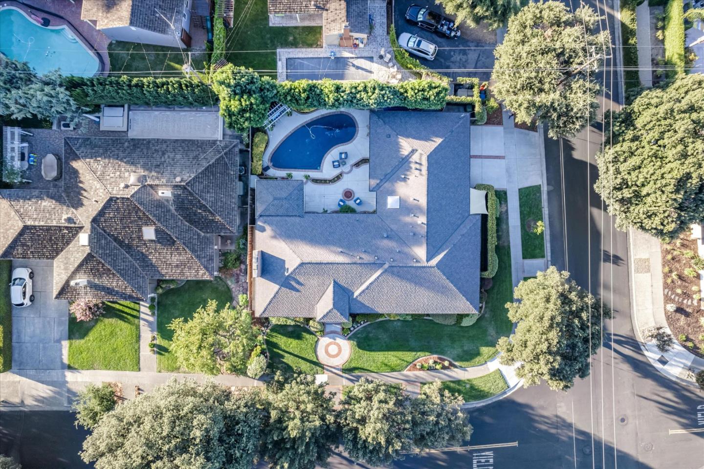 1701 Sweetbriar DR