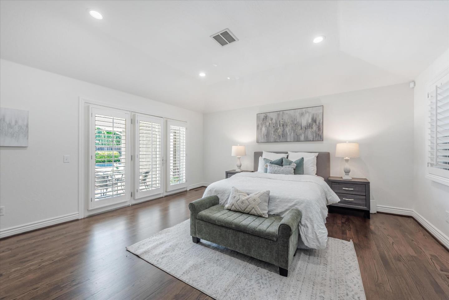 1701 Sweetbriar DR