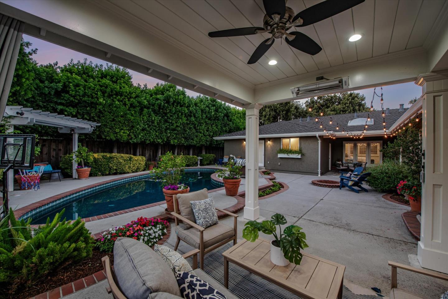 1701 Sweetbriar DR
