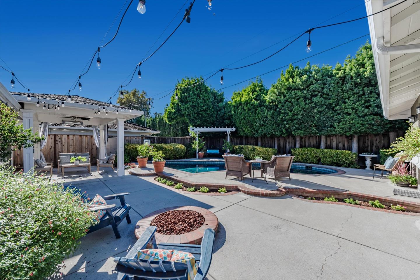 1701 Sweetbriar DR